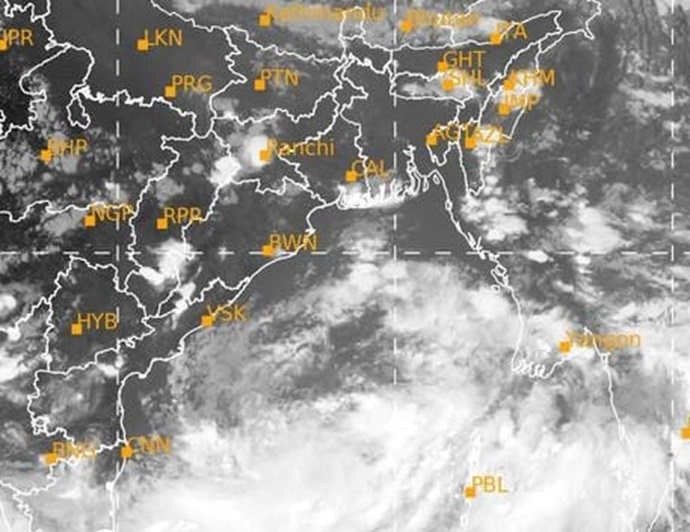 ২৬ মে নাগাদ বাংলাদেশে পৌঁছতে পারে প্রবল ঘূর্ণিঝড় ‘রেমাল’