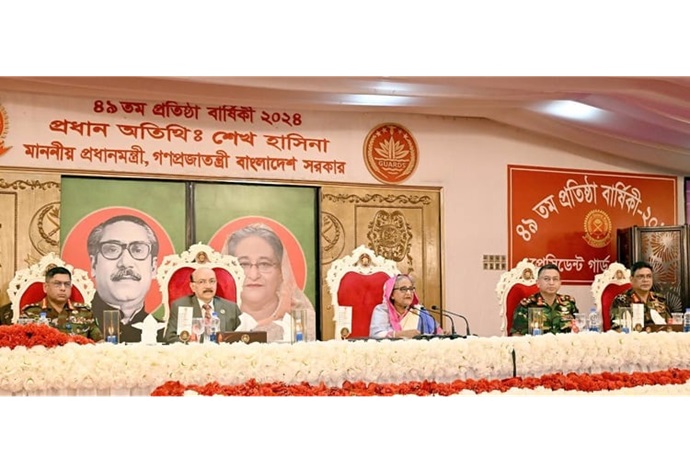 সশস্ত্র বাহিনীকে বিশ্বমানের করে গড়ে তোলা হচ্ছে : প্রধানমন্ত্রী