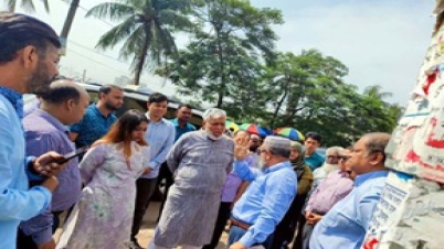 আহত বিদ্যুৎকর্মীদের দেখতে হাসপাতালে বিদ্যুৎ উপদেষ্টা